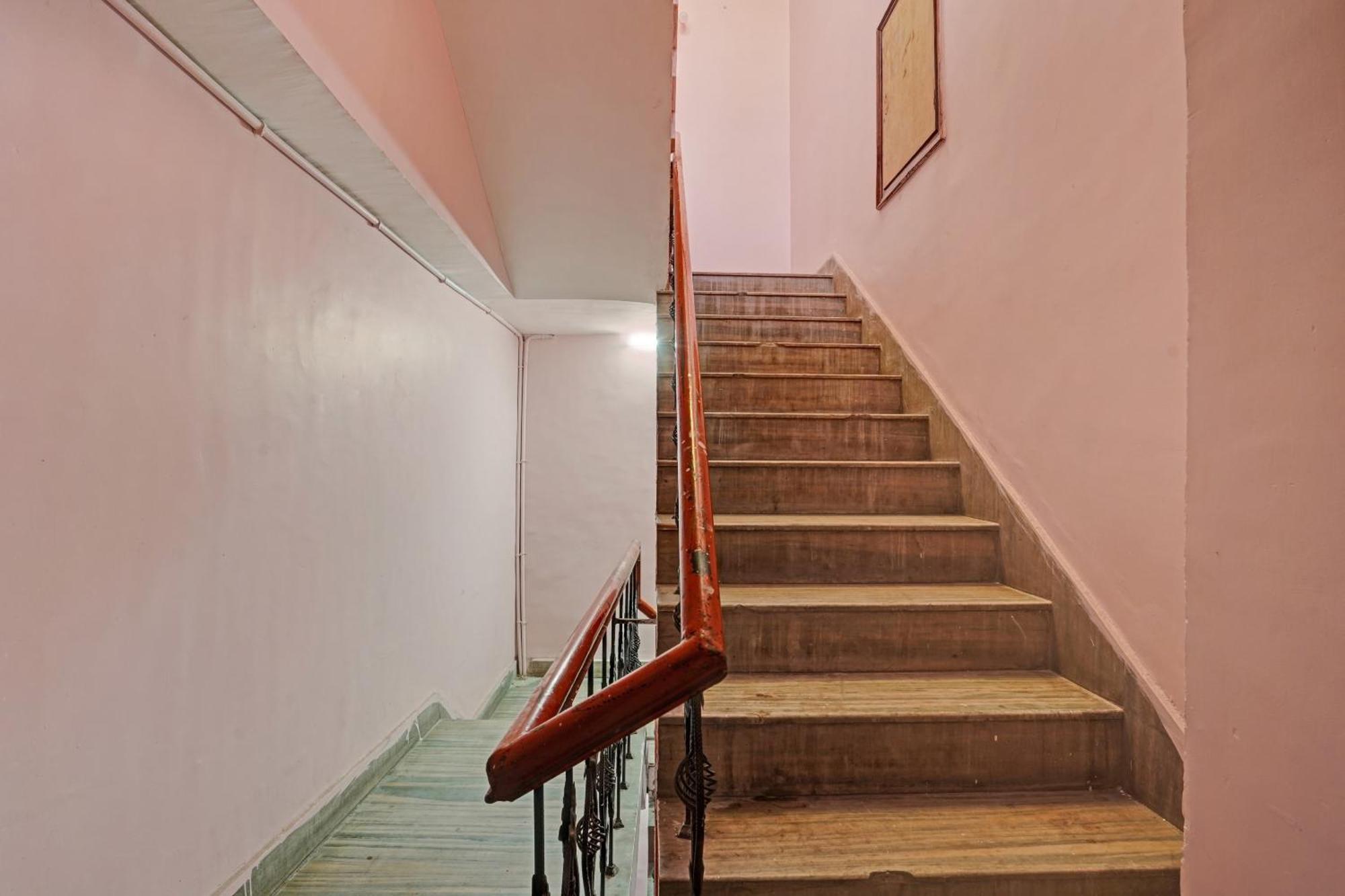 Hotel O B N Palace Raipur  Luaran gambar